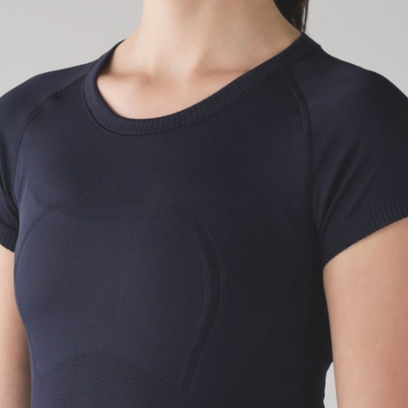 Lululemon Swiftly Tech Short Sleeve Crew Size 6